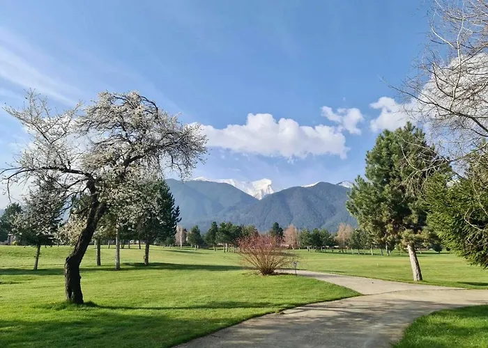 Pirin Golf Villa Compass Property